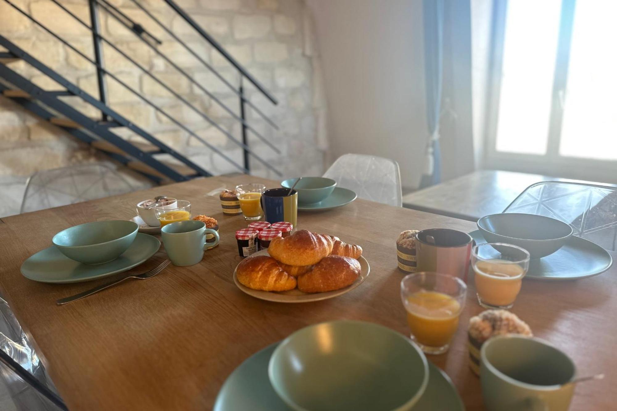 Maisonnette De Plage Sur Les Toits Appart 1 Chambre 1 Mezzanine Avec Vue 르그로뒤후아 외부 사진